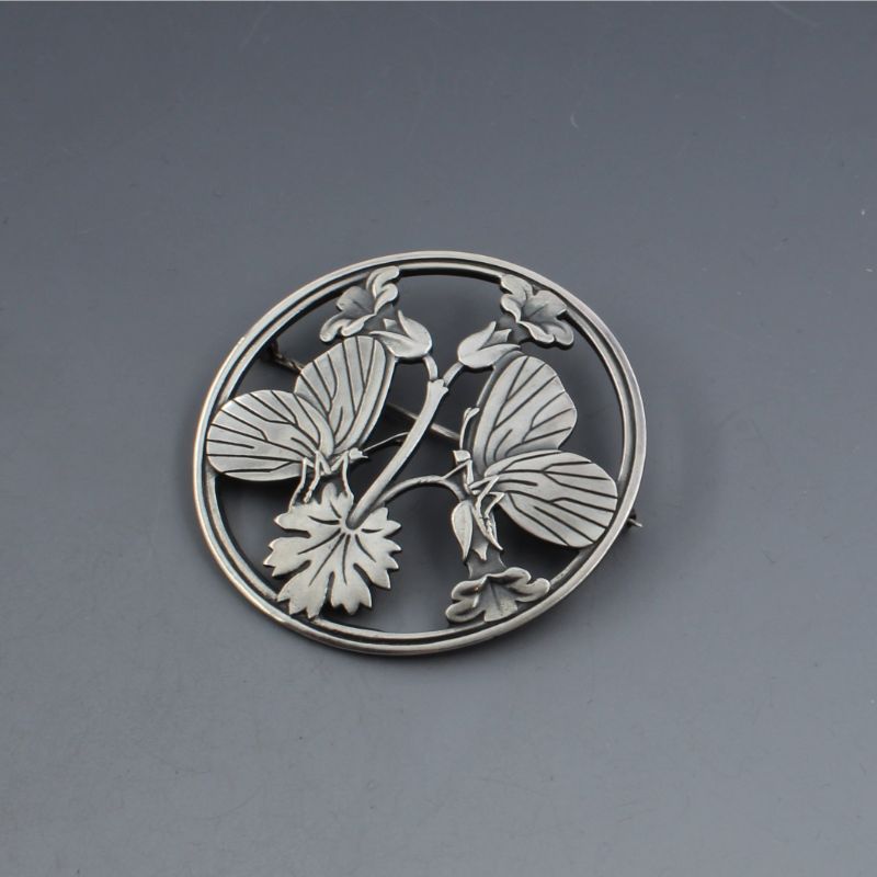 https://www.modernvintagestyle.co.uk/georg-jensen-arno-malinowski-large-silver-butterfly-brooch-283